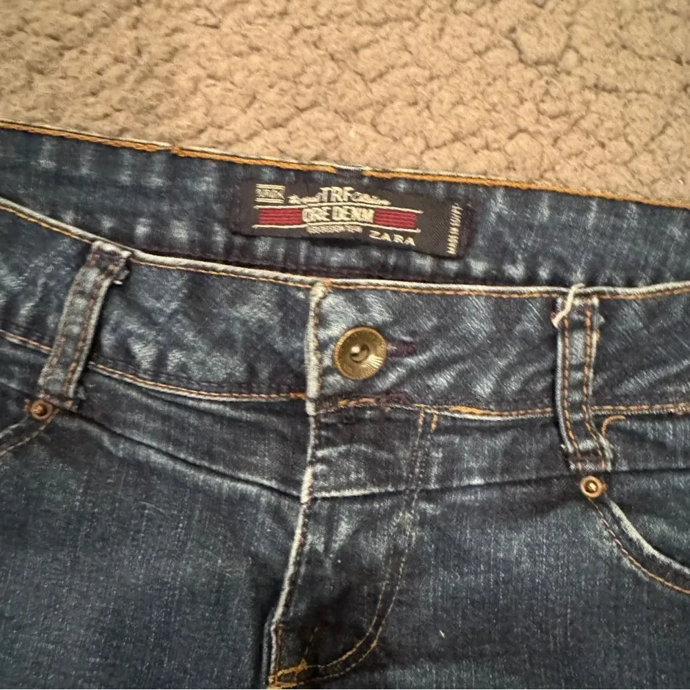 Zara Boyfriend Short Size 6 MMX THE ORIGINAL TRF Collection